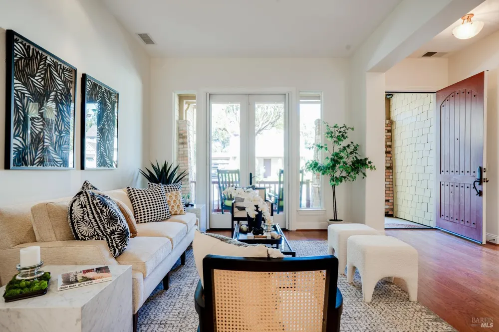48 Catania Lane Napa, CA 94558