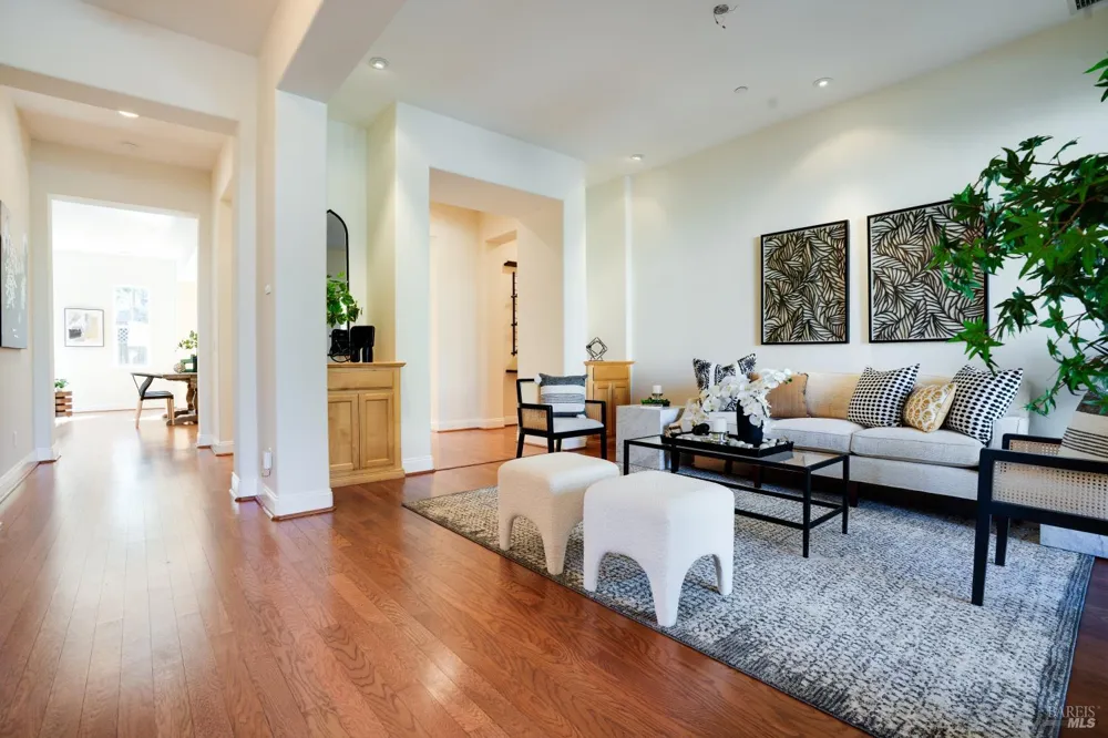 48 Catania Lane Napa, CA 94558
