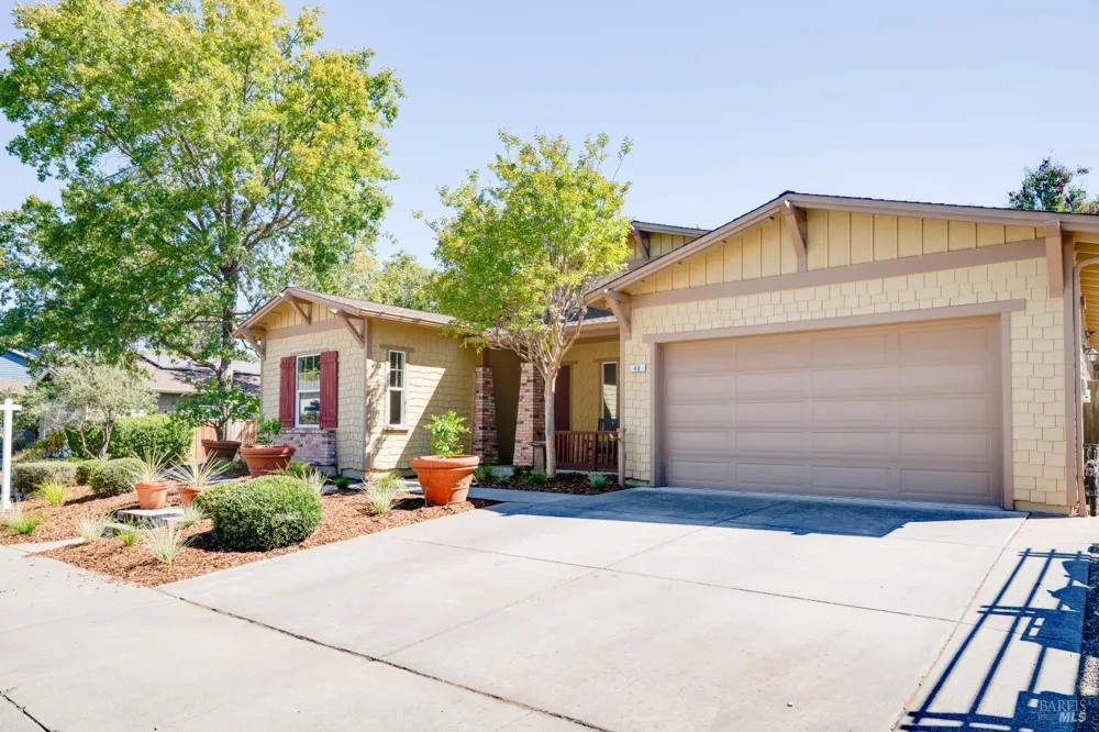 48 Catania Lane Napa, CA 94558