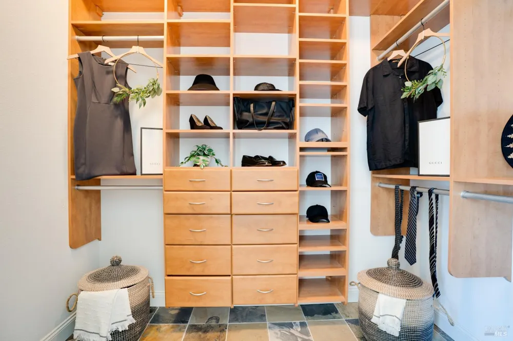 48 Catania Lane Napa, CA 94558