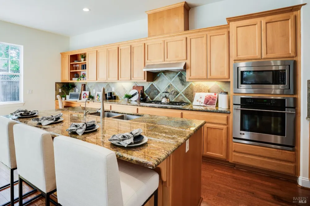 48 Catania Lane Napa, CA 94558