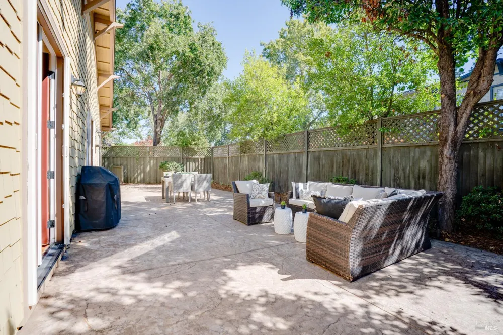 48 Catania Lane Napa, CA 94558