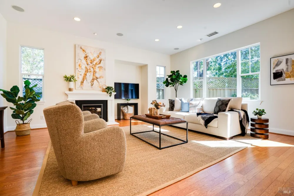 48 Catania Lane Napa, CA 94558