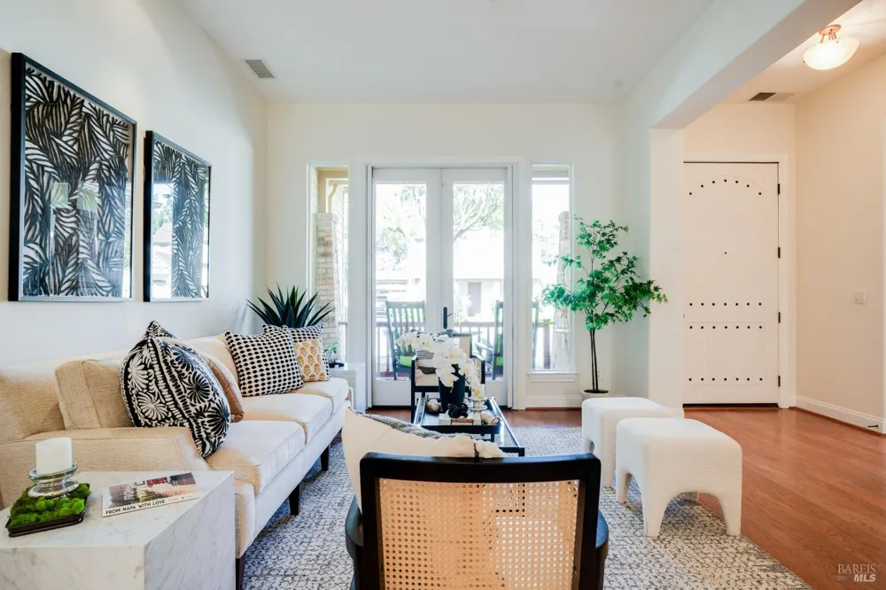 48 Catania Lane Napa, CA 94558