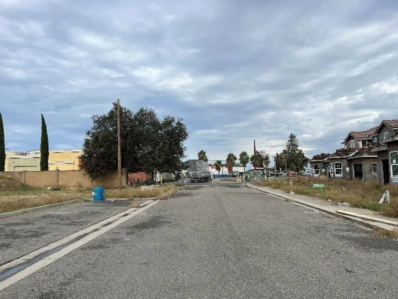 1501 E Whitmore Avenue Ceres, CA 95307