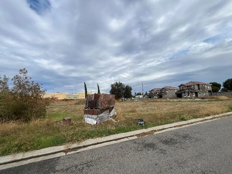 1501 E Whitmore Avenue Ceres, CA 95307
