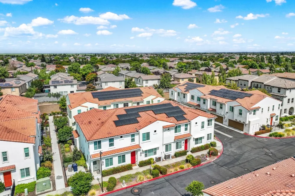 5301 E Commerce Way ##67104 Sacramento, CA 95835