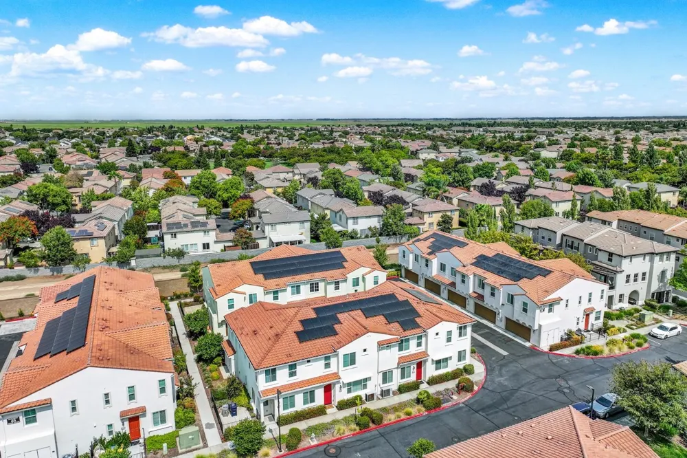5301 E Commerce Way ##67104 Sacramento, CA 95835
