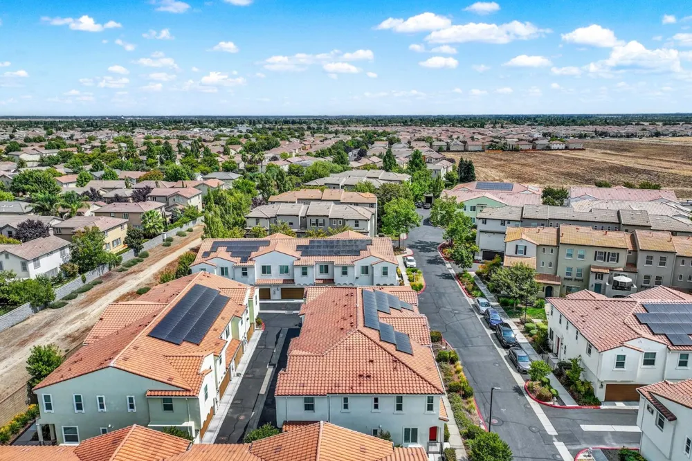 5301 E Commerce Way ##67104 Sacramento, CA 95835