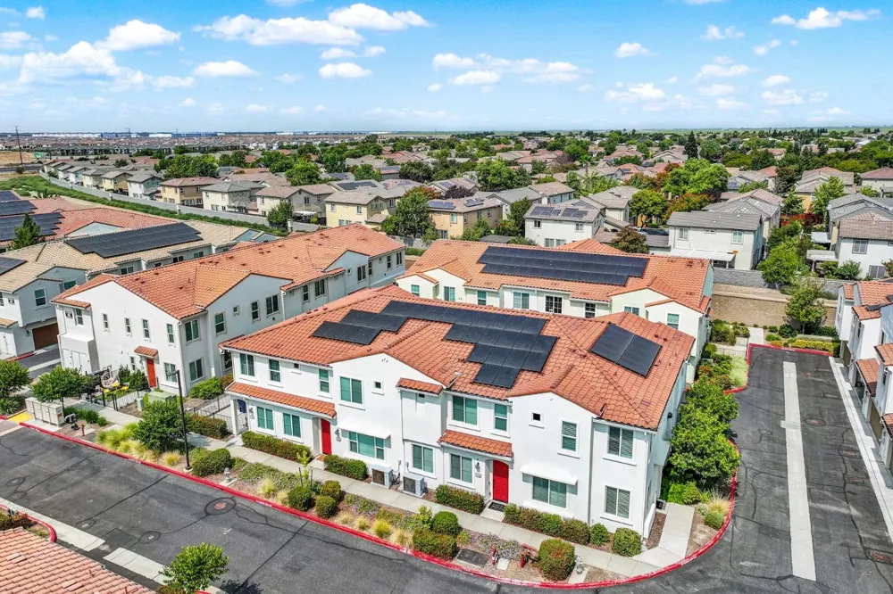 5301 E Commerce Way ##67104 Sacramento, CA 95835