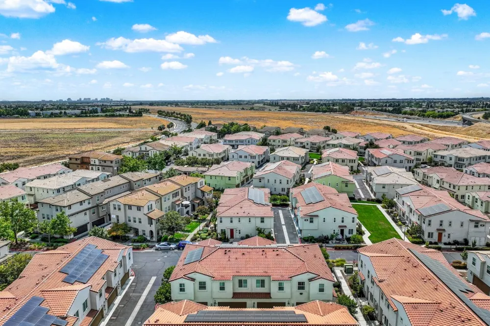 5301 E Commerce Way ##67104 Sacramento, CA 95835