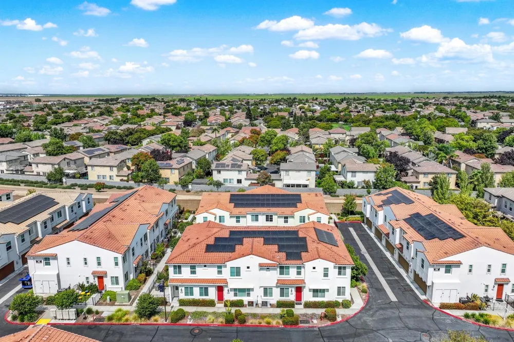 5301 E Commerce Way ##67104 Sacramento, CA 95835