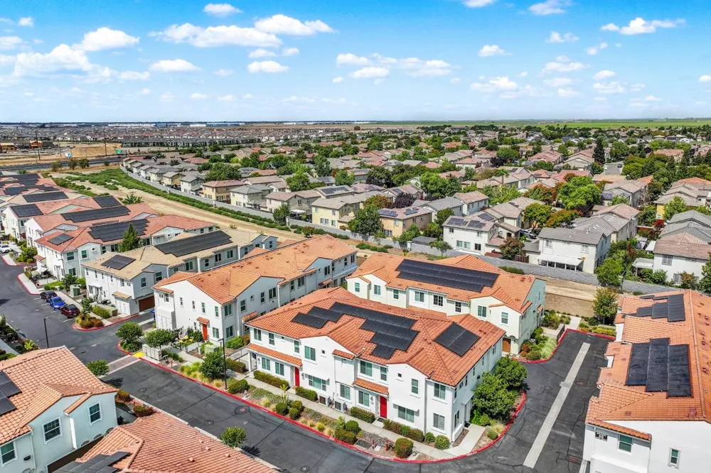 5301 E Commerce Way ##67104 Sacramento, CA 95835