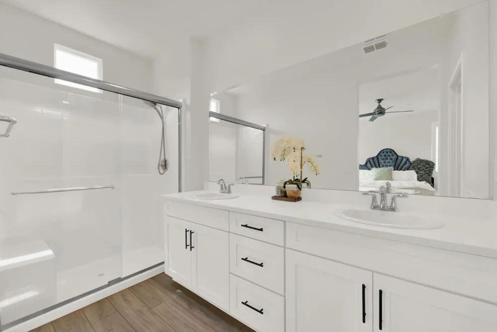 5301 E Commerce Way ##67104 Sacramento, CA 95835