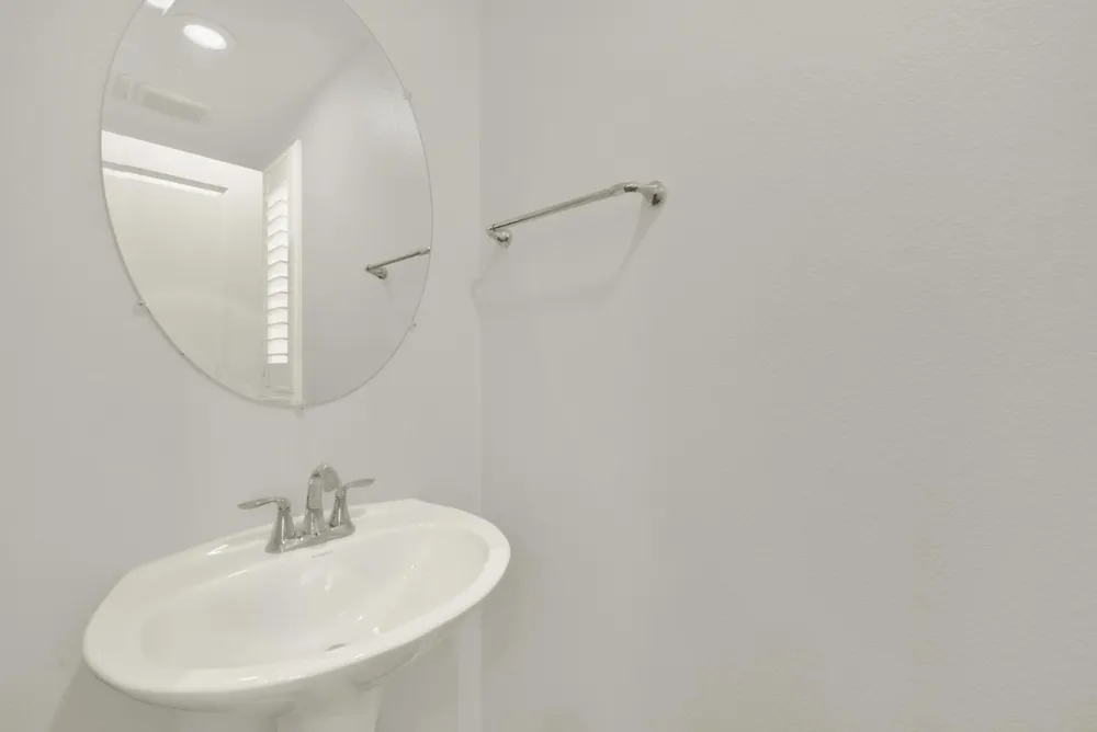 5301 E Commerce Way ##67104 Sacramento, CA 95835