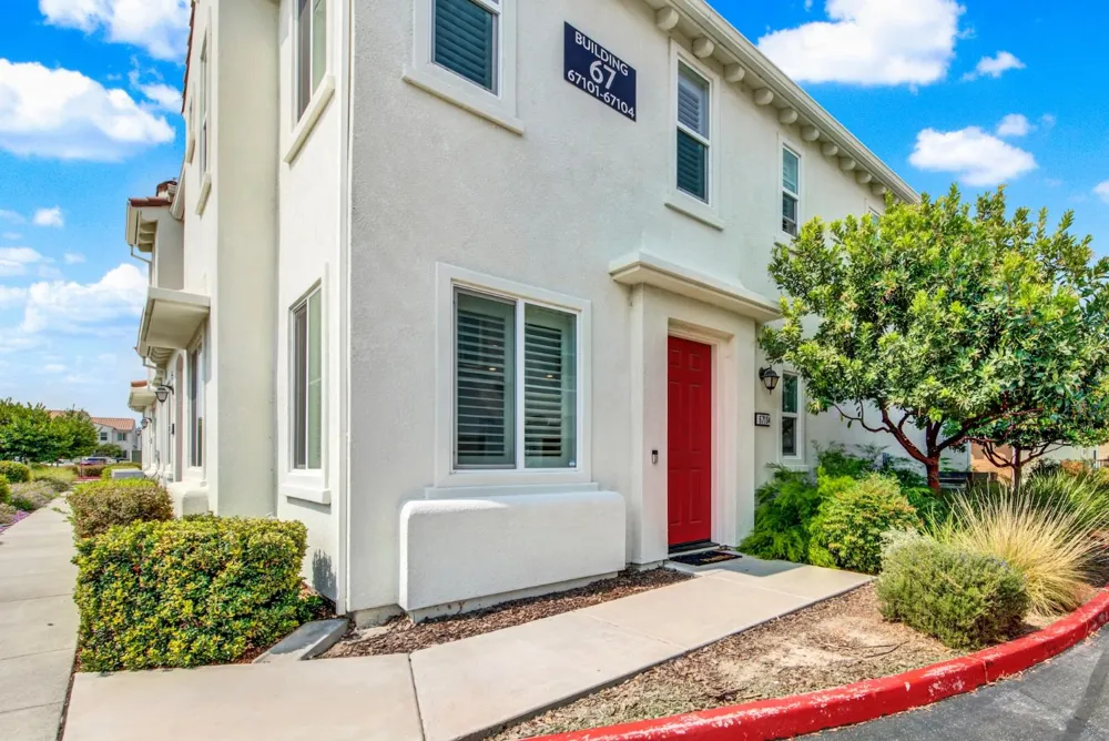 5301 E Commerce Way ##67104 Sacramento, CA 95835
