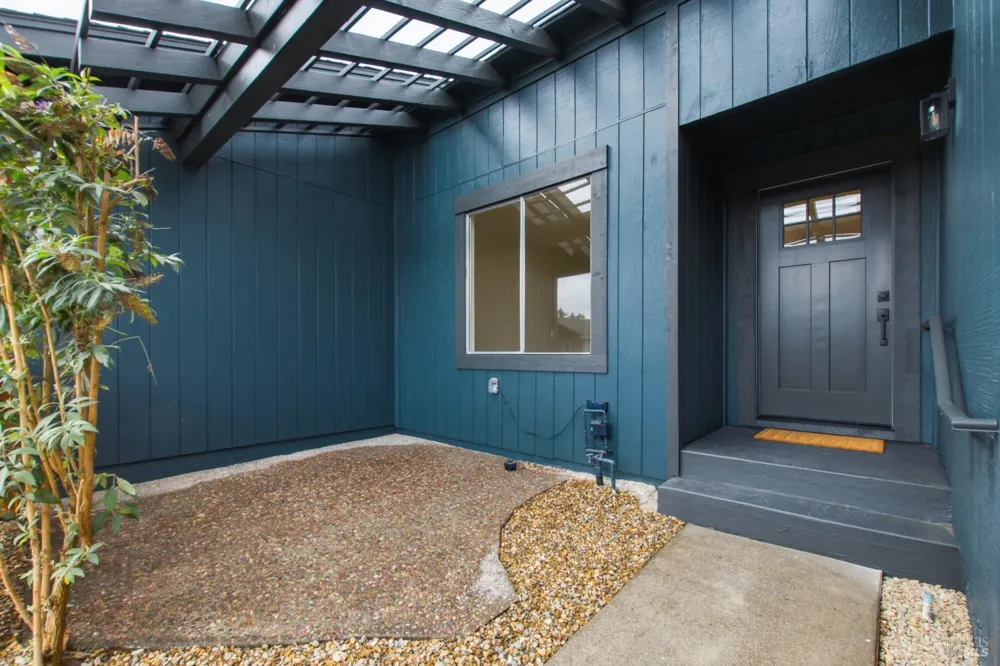 900 Hudis Street Rohnert Park, CA 94928