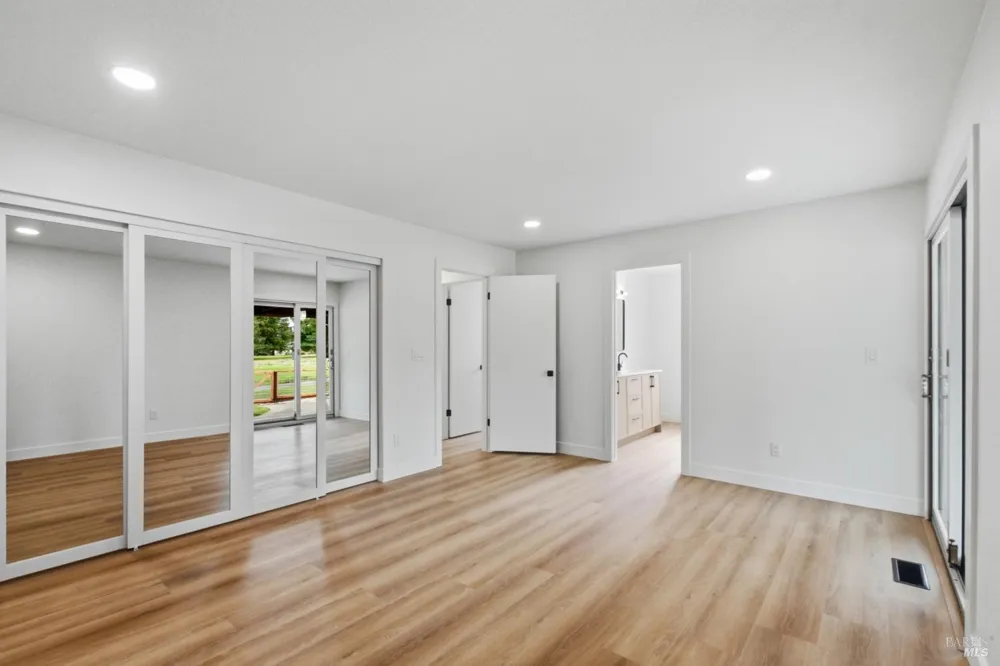 900 Hudis Street Rohnert Park, CA 94928