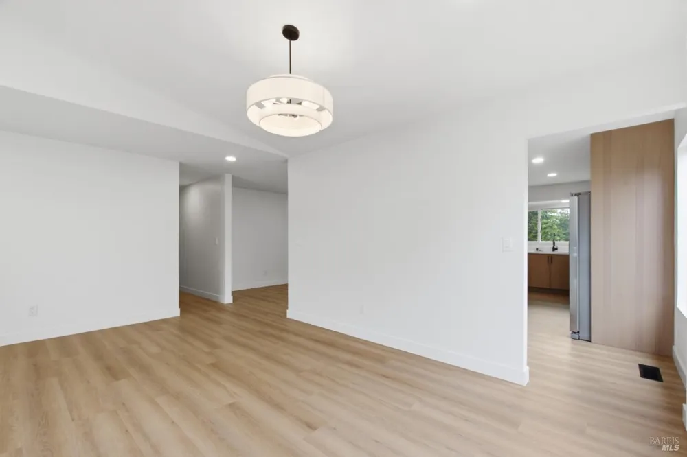 900 Hudis Street Rohnert Park, CA 94928