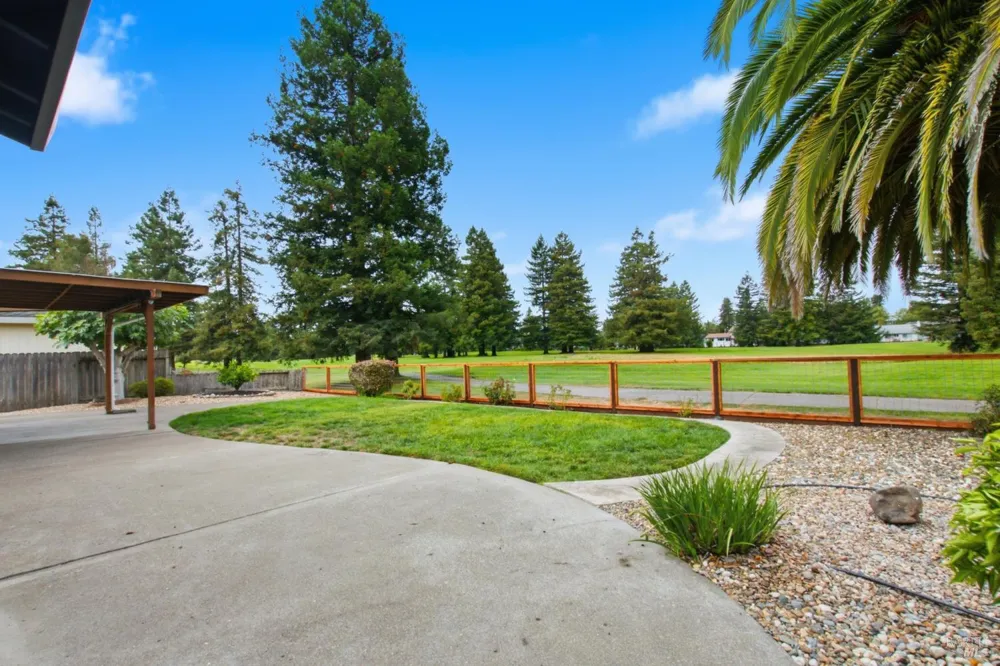 900 Hudis Street Rohnert Park, CA 94928
