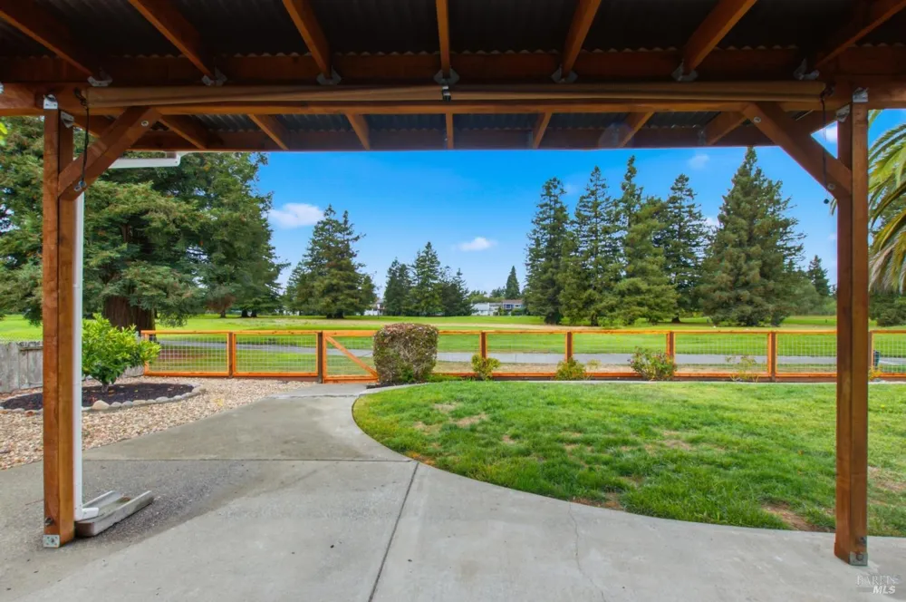 900 Hudis Street Rohnert Park, CA 94928