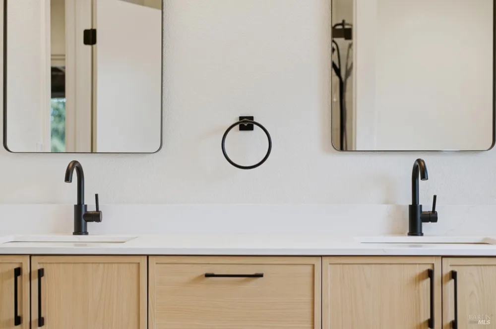 900 Hudis Street Rohnert Park, CA 94928