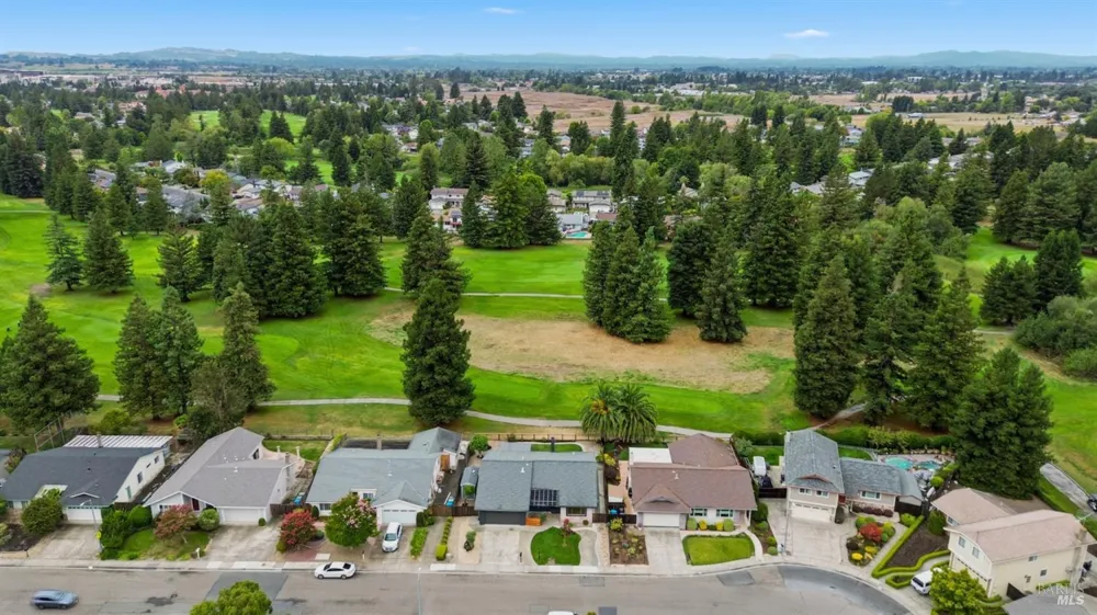 900 Hudis Street Rohnert Park, CA 94928