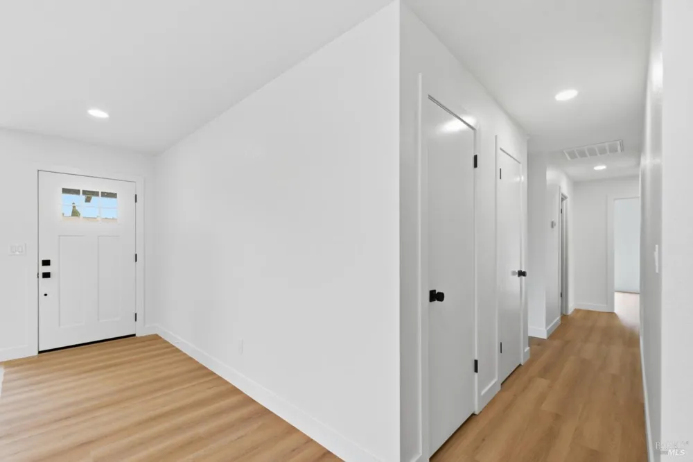 900 Hudis Street Rohnert Park, CA 94928