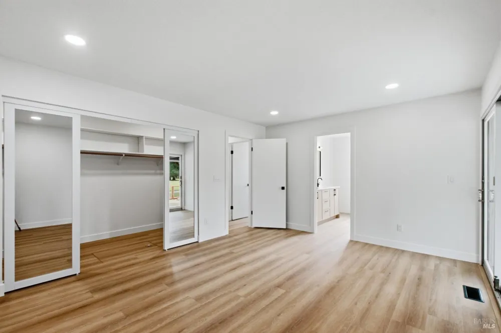 900 Hudis Street Rohnert Park, CA 94928