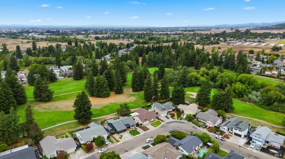 900 Hudis Street Rohnert Park, CA 94928