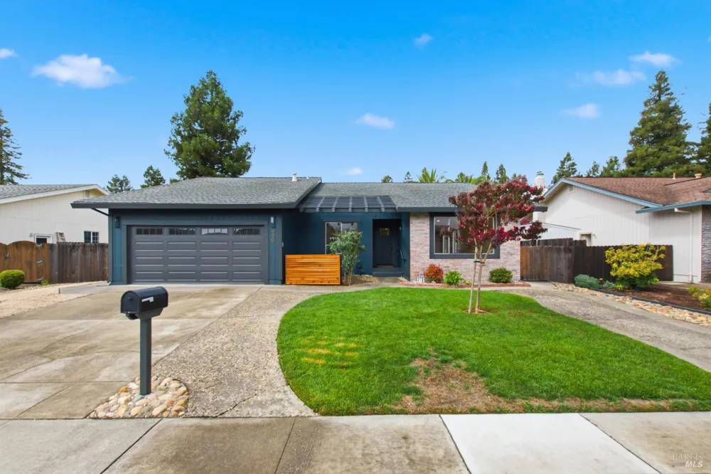 900 Hudis Street Rohnert Park, CA 94928