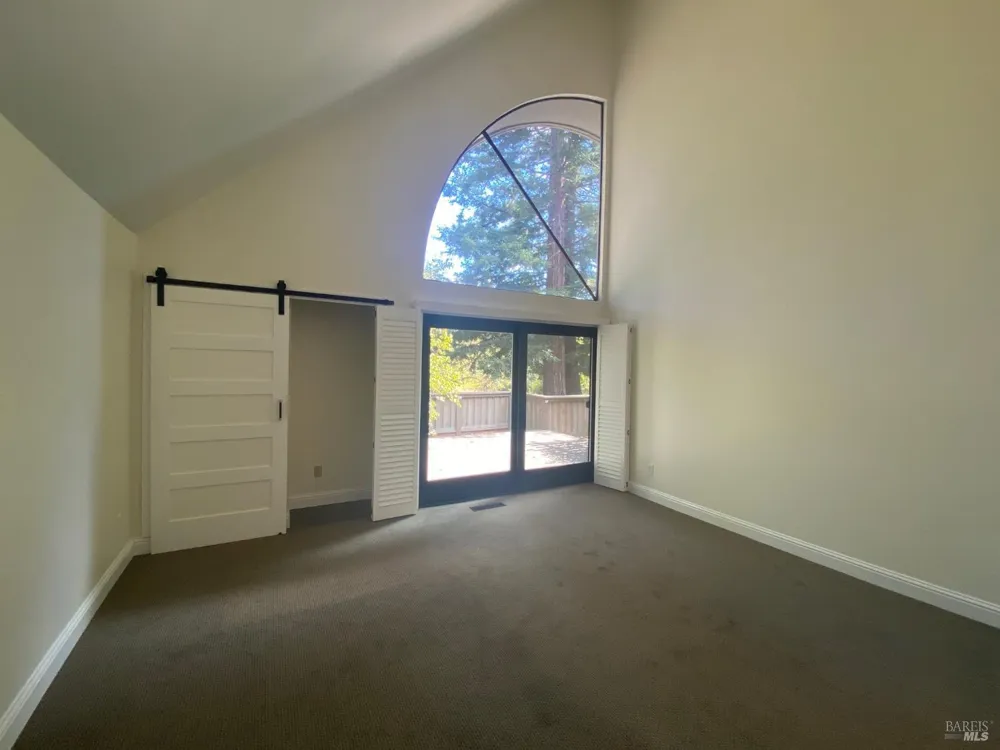 1377 Saint James Drive St. Helena, CA 94574