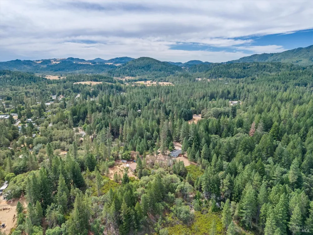 1510 Fitch Road Laytonville, CA 95454