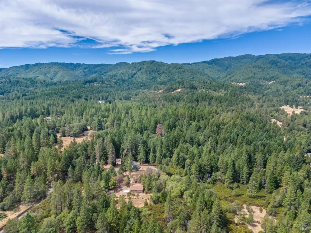 1510 Fitch Road Laytonville, CA 95454