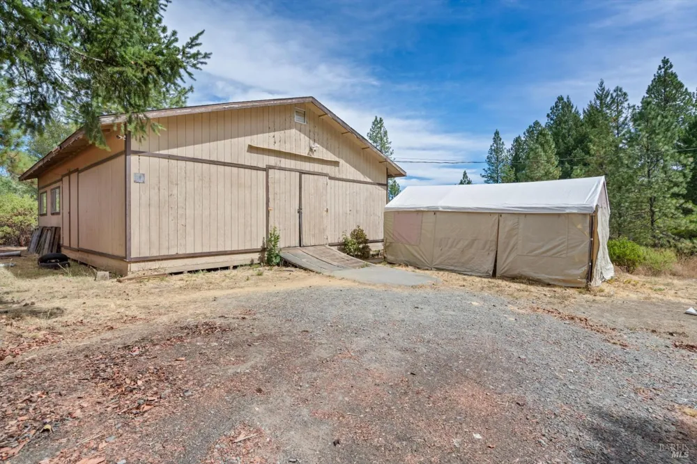 1510 Fitch Road Laytonville, CA 95454