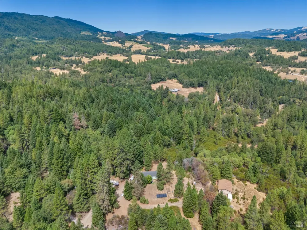 1510 Fitch Road Laytonville, CA 95454