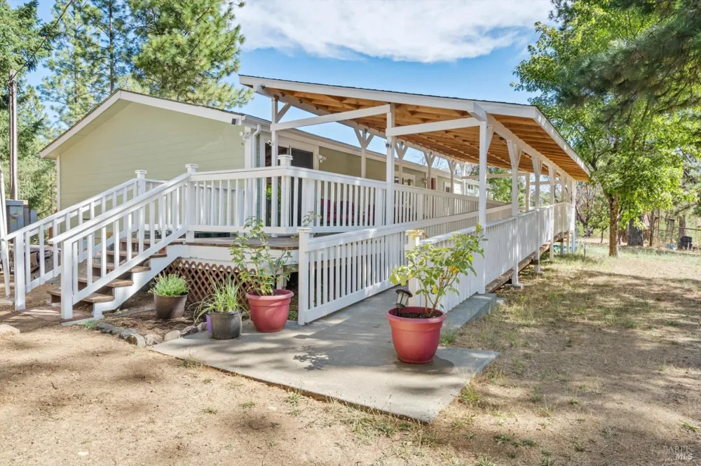 1510 Fitch Road Laytonville, CA 95454