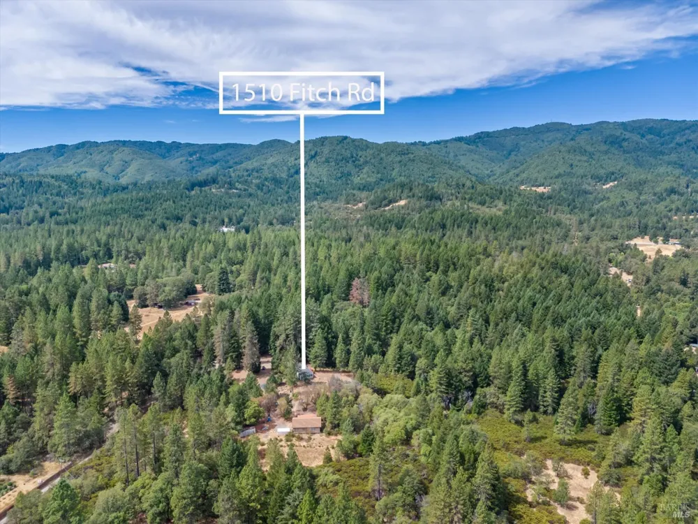 1510 Fitch Road Laytonville, CA 95454