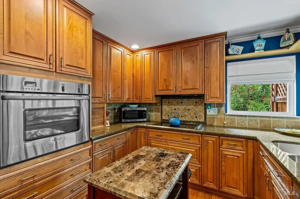 132 Mountain Vista Circle Santa Rosa, CA 95409