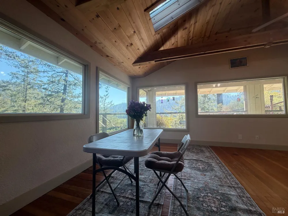 5147 Ridgley Court Guerneville, CA 95446