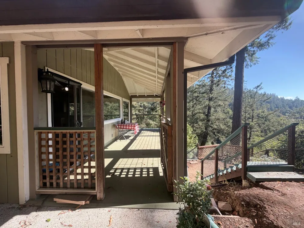 5147 Ridgley Court Guerneville, CA 95446