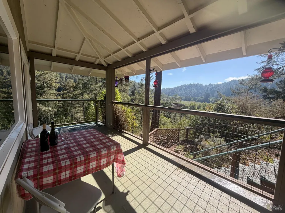 5147 Ridgley Court Guerneville, CA 95446