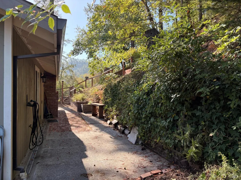 5147 Ridgley Court Guerneville, CA 95446