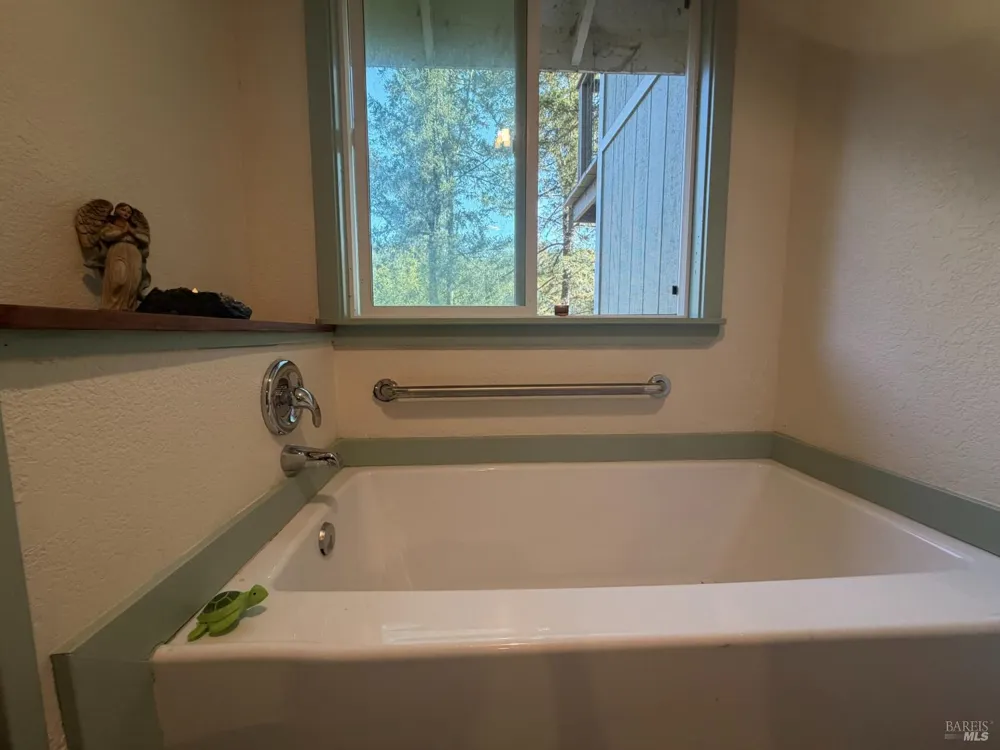 5147 Ridgley Court Guerneville, CA 95446