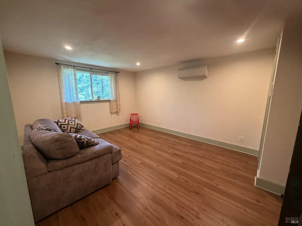 5147 Ridgley Court Guerneville, CA 95446