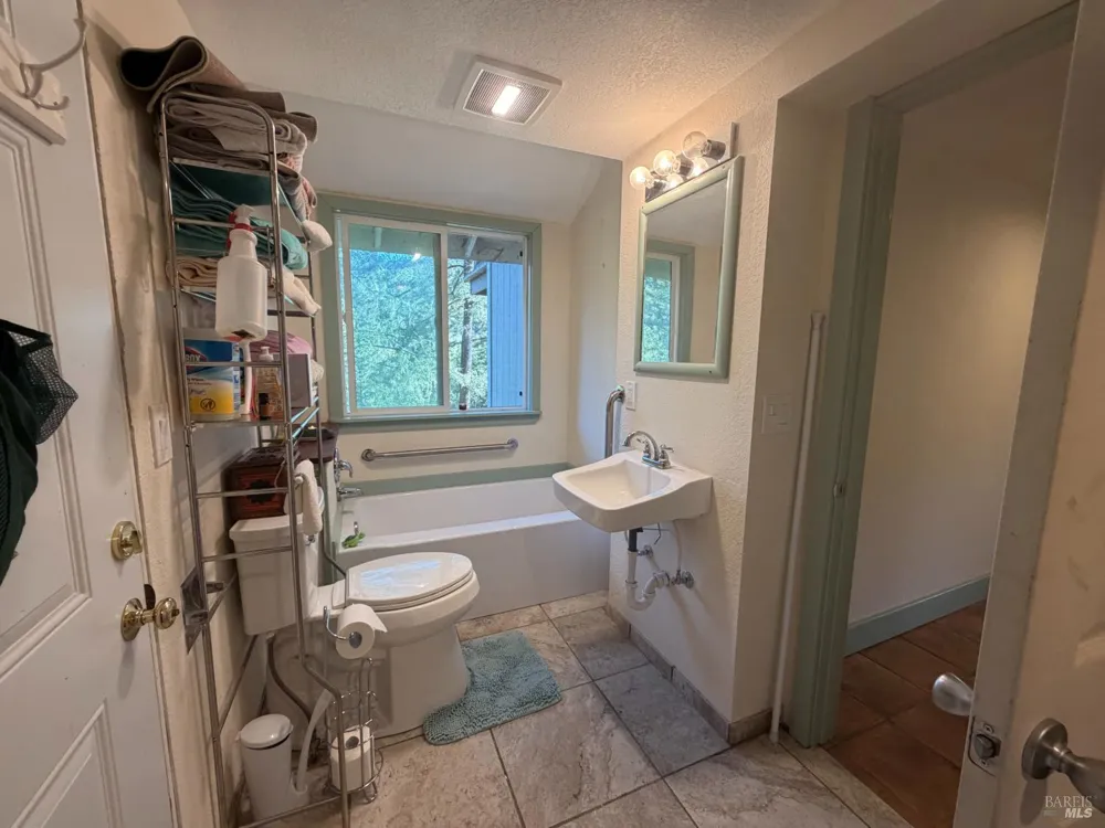 5147 Ridgley Court Guerneville, CA 95446