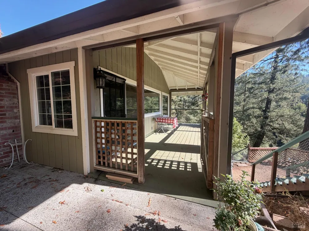 5147 Ridgley Court Guerneville, CA 95446