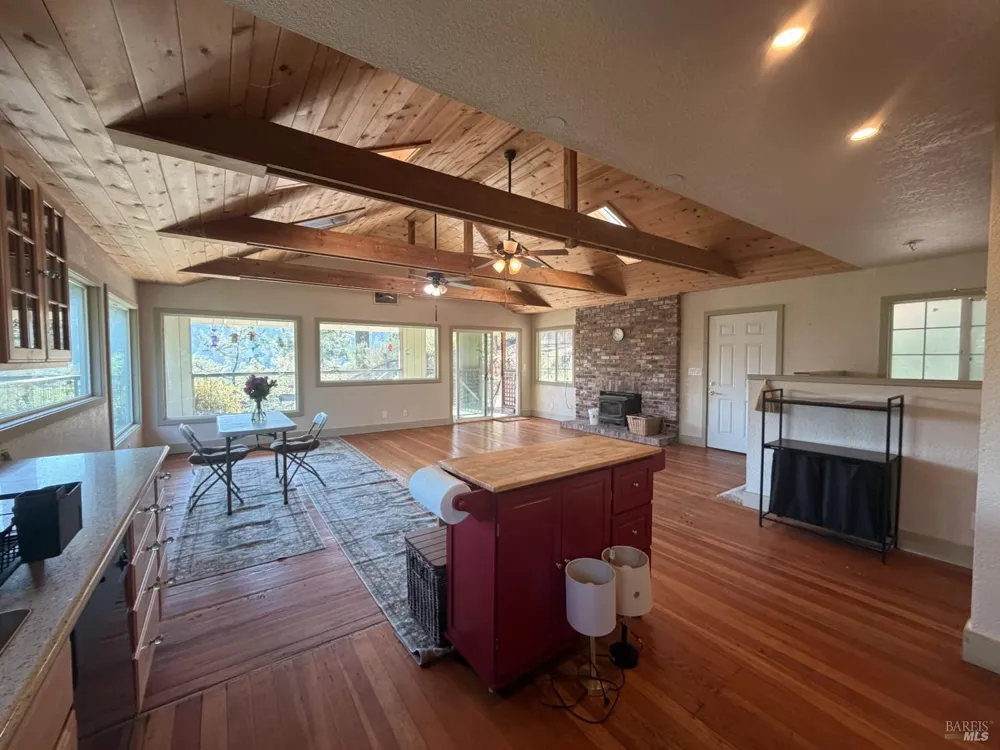 5147 Ridgley Court Guerneville, CA 95446
