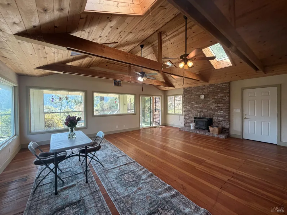 5147 Ridgley Court Guerneville, CA 95446
