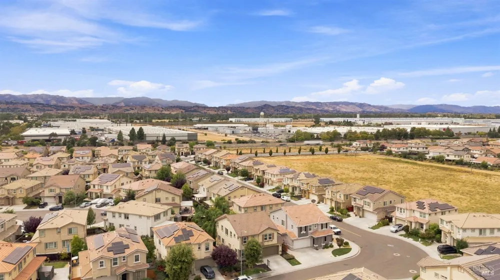 490 Epic Street Vacaville, CA 95688